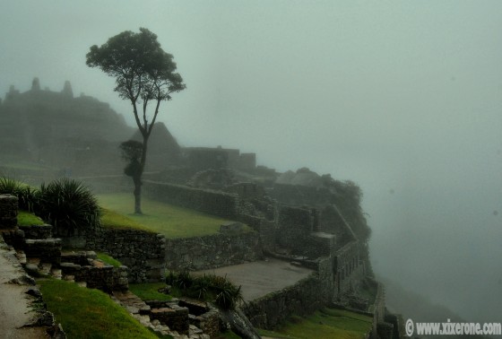 DSC_1014 La niebla impide ver el Huayna Picchu, que está al fondo