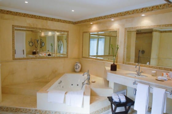 Hotel Puente Romano - Baño